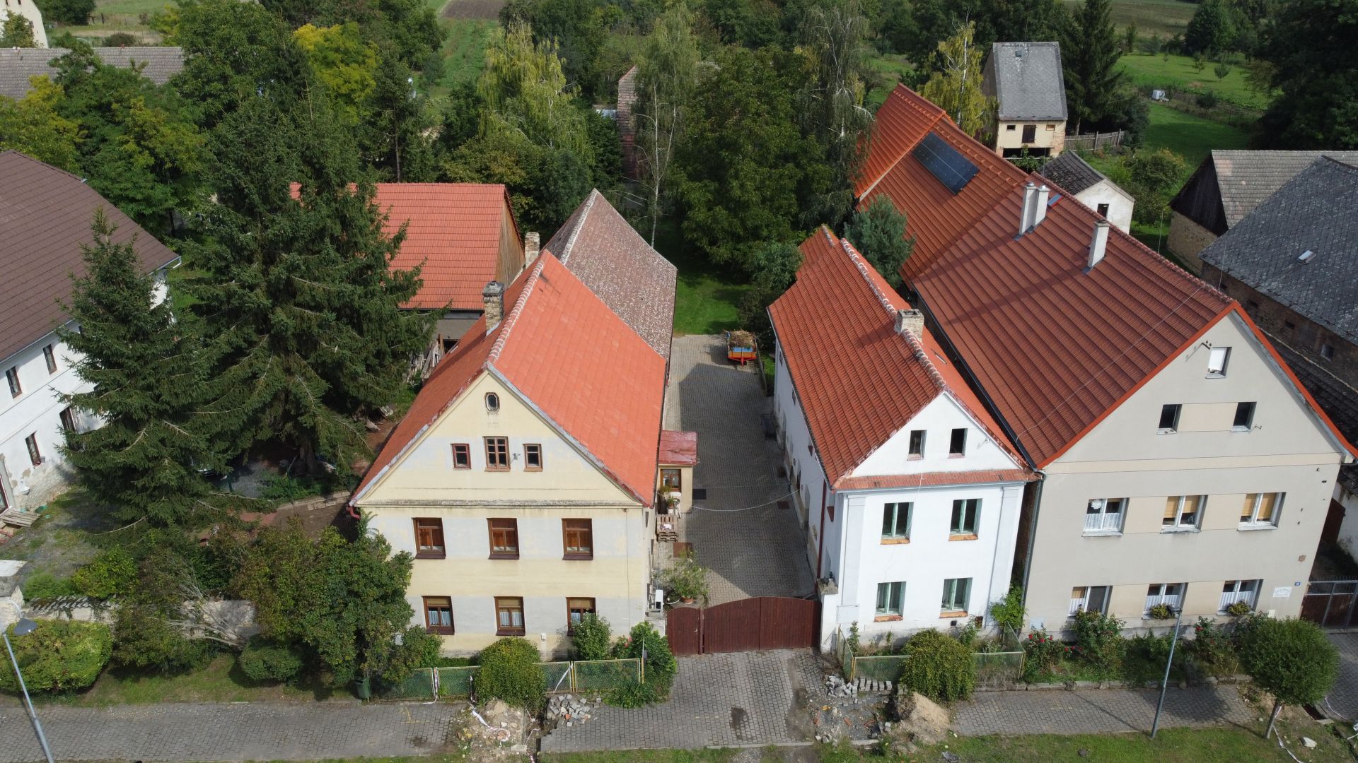 Rodinný dům v obci Chotiněves, okres Litoměřice